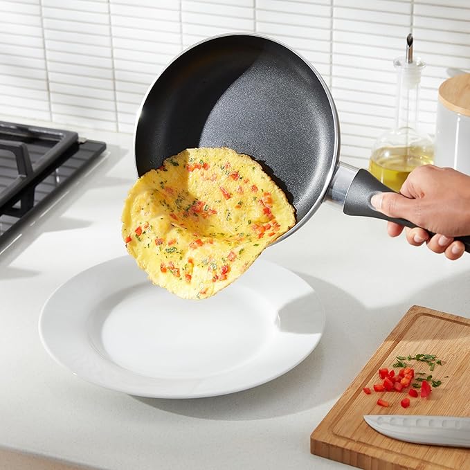 Amazon Basics Non Stick Kitchen Cookware 8-Piece Set, Non-Induction, Includes