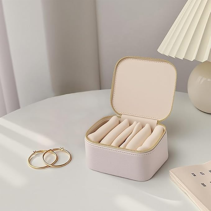 Jewelry Box Organizer for Women, Small Jewelry Travel Case, Leather Travel