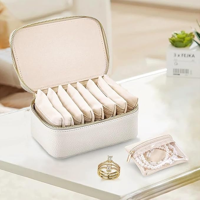 Jewelry Box Organizer for Women, Small Travel Jewelry Case, Mini Travel Jewelry