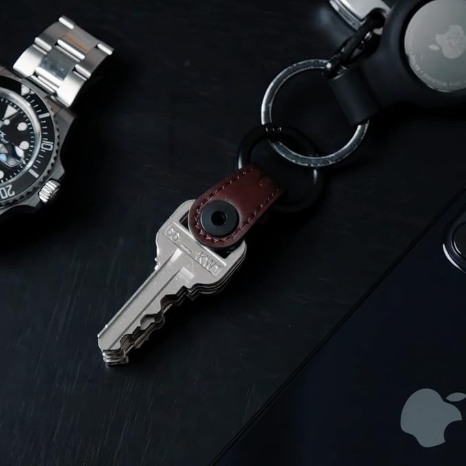 KeySmart Keychain Key Holder
