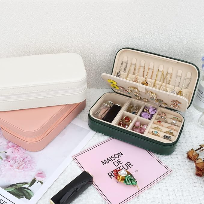 DesignSter Travel Jewelry Box, PU Leather Portable Jewelry Case, Small Jewelry
