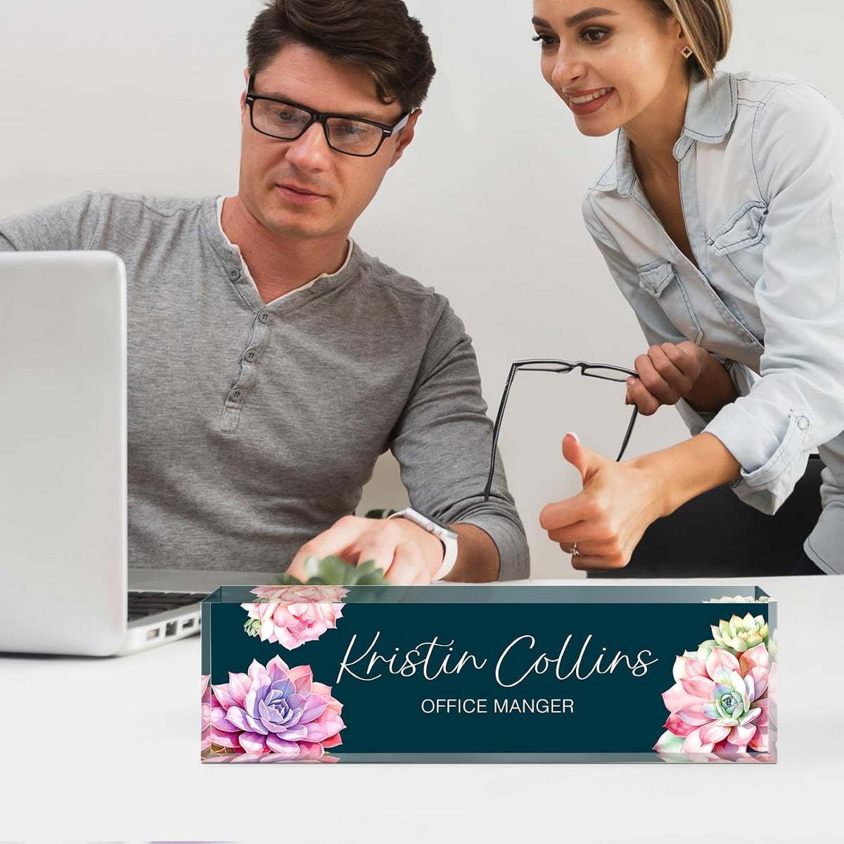 Custom Name Plate for Desk, Acrylic Office Decor For Women Men, Personalized Office Desk Accessories, Teacher Employee Appreciation Gifts For Social Worker Boss Coworkers (Succulent 2)