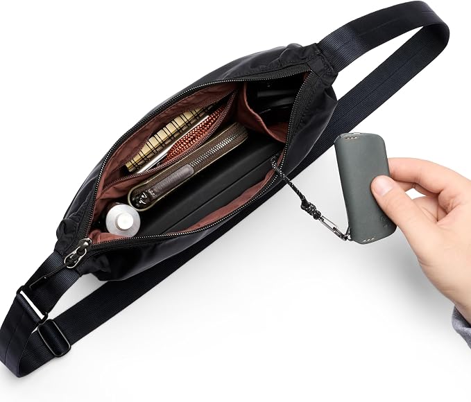 Bellroy Laneway Crescent Bag'