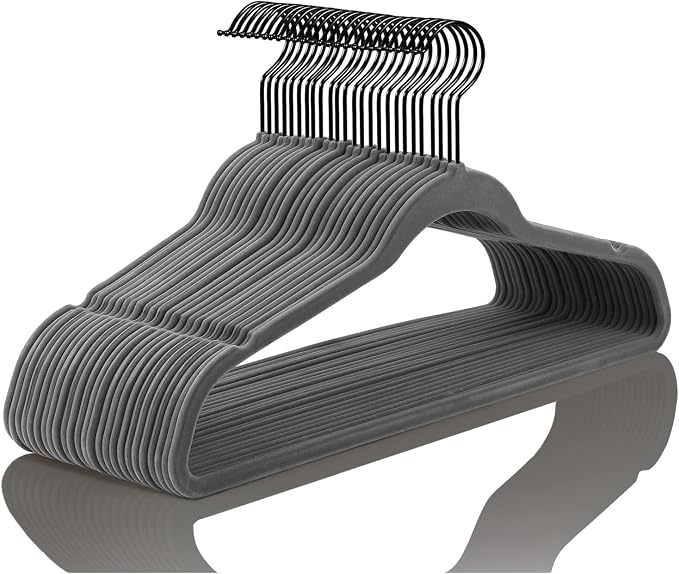 MIZGI Premium Velvet Hangers Heavy Duty