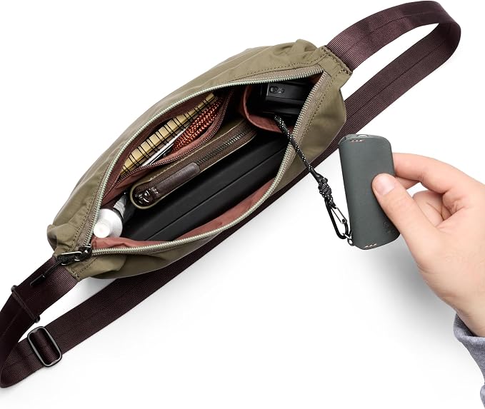 Bellroy Laneway Crescent Bag'