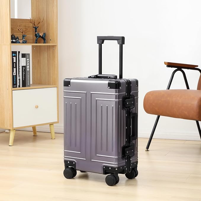 All Aluminum Magnesium Carry On Luggage，Cut from Whole Aluminum Sheet，22x14x9