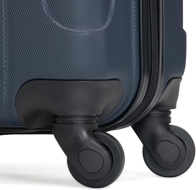 Kenneth Cole REACTION Out of Bounds Lightweight Hardshell 4-Wheel Spinner