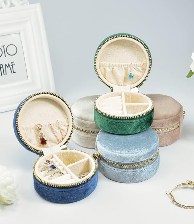 TAIMY Travel Jewelry Organizer, Small Round Velvet Travel Jewelry Case