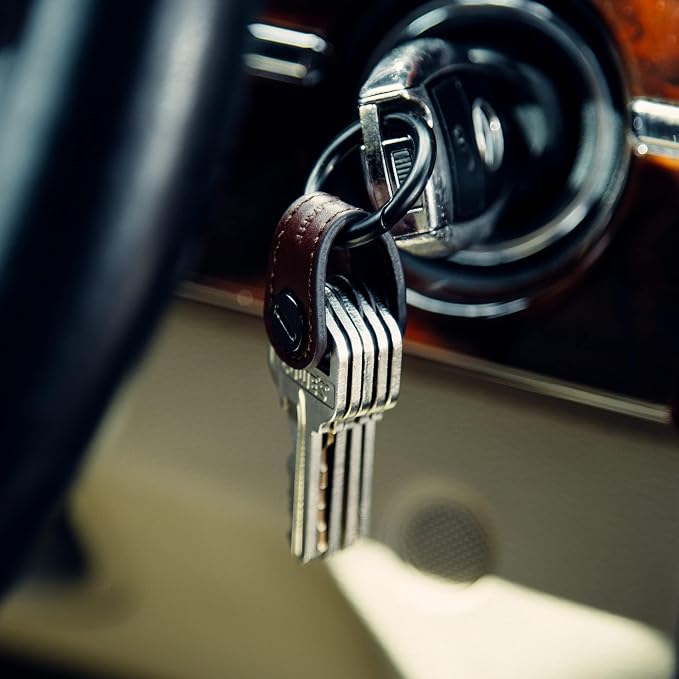 KeySmart Keychain Key Holder