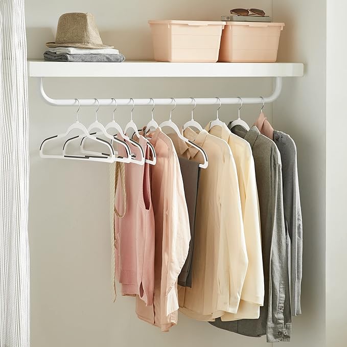 SONGMICS Clothes Hangers, Space-Saving, 0.2 Inches Thick, 17.7 Inches Wide