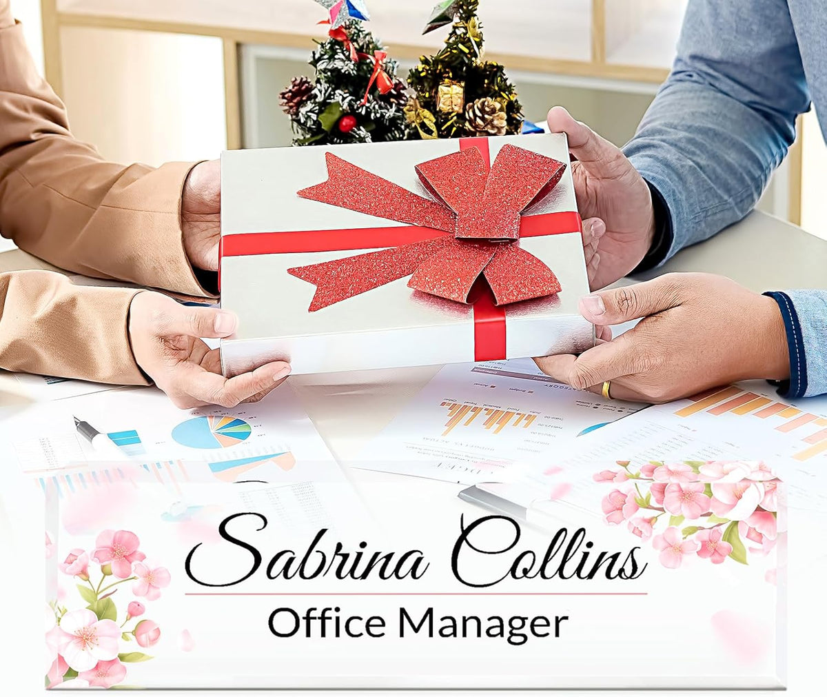 Name Plate for Desk, Desk Name Plate Personalized, Pink Office Decor for Women Men, Acrylic Desktop Accessories, Office Gifts for Boss Nurse Teacher Coworker, Employee Appreciation Gift (Flowers A)