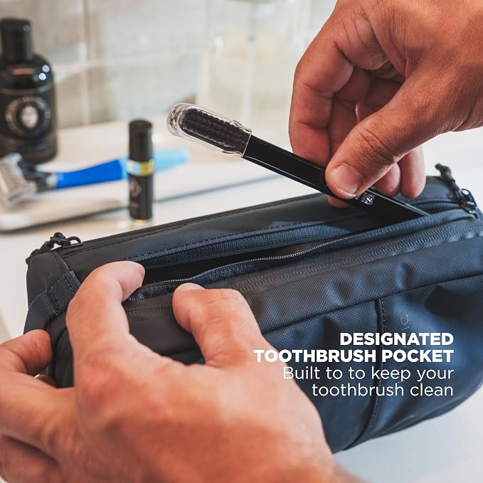 NOMATIC Toiletry Bag for Trips