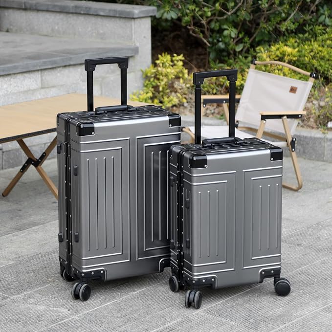 All Aluminum Magnesium Carry On Luggage，Cut from Whole Aluminum Sheet，22x14x9