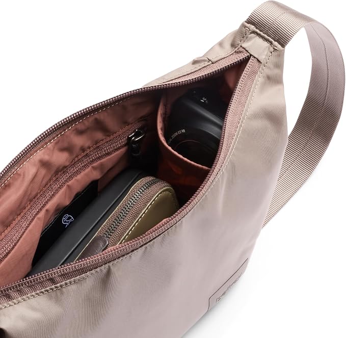 Bellroy Laneway Crescent Bag'