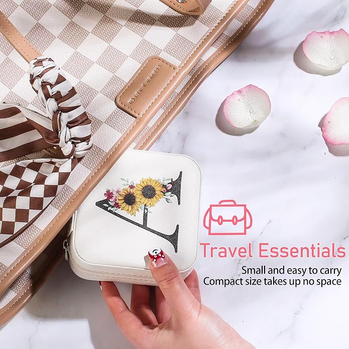 AYGXU Travel Jewelry Box for Women and Girls